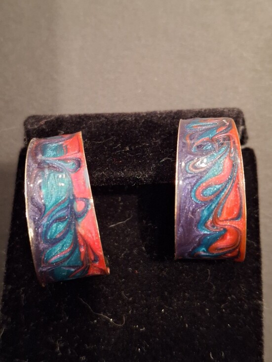 Sarah Coventry Jewelry - Colorful Swirl Hoop Earrings - Red, Teal & Purple Sarah Coventry